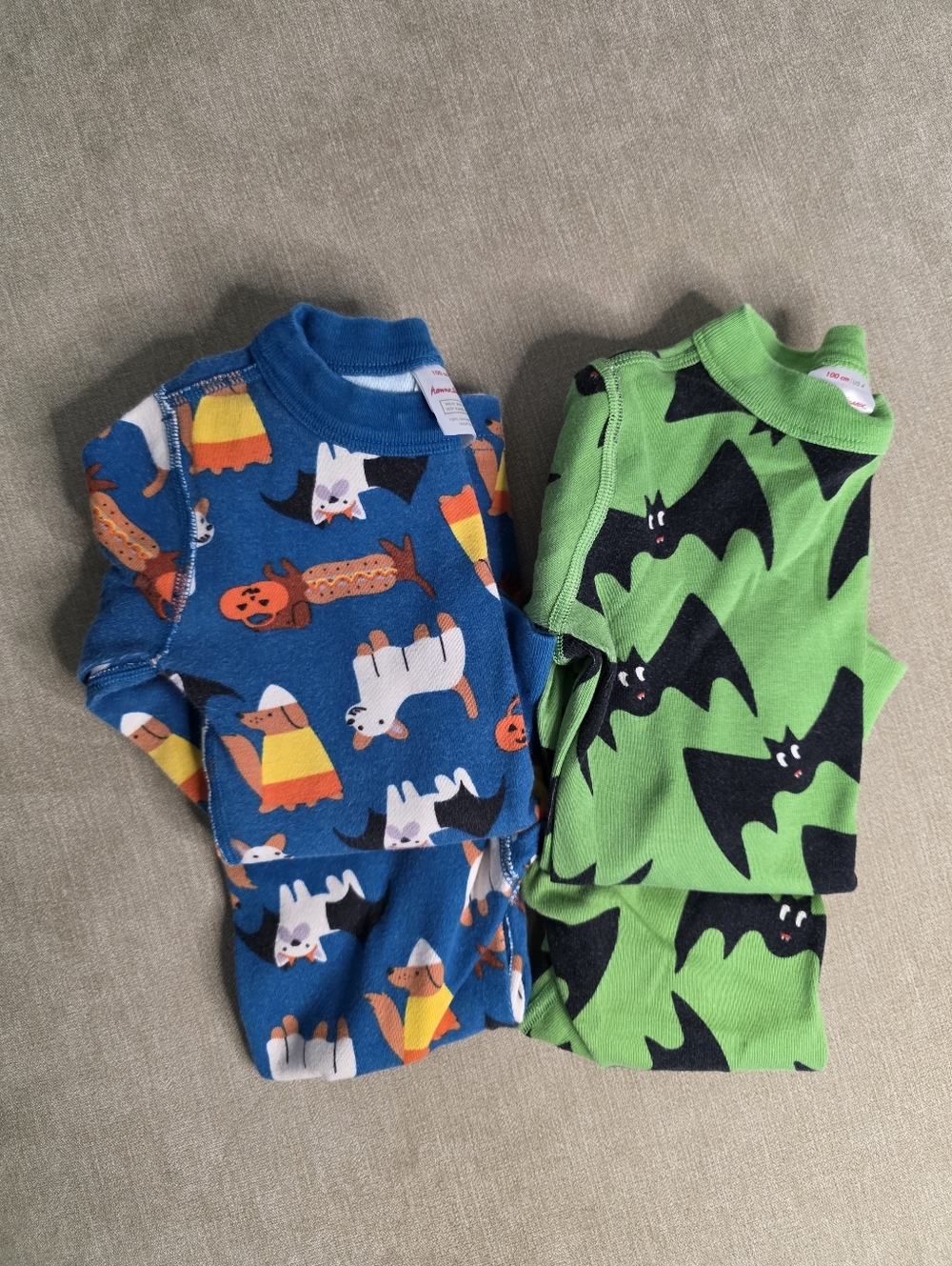 Hanna Andersson Halloween Pajama Bundle | Bats, Candy Corn Dogs | Size 4
